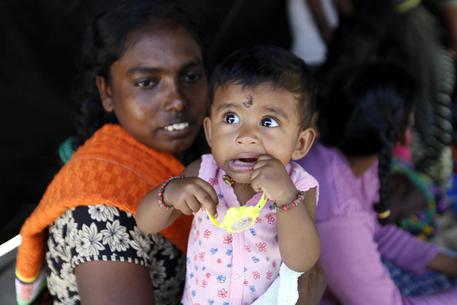 Sri Lankan refugees heading to Australia arrive in Indonesia