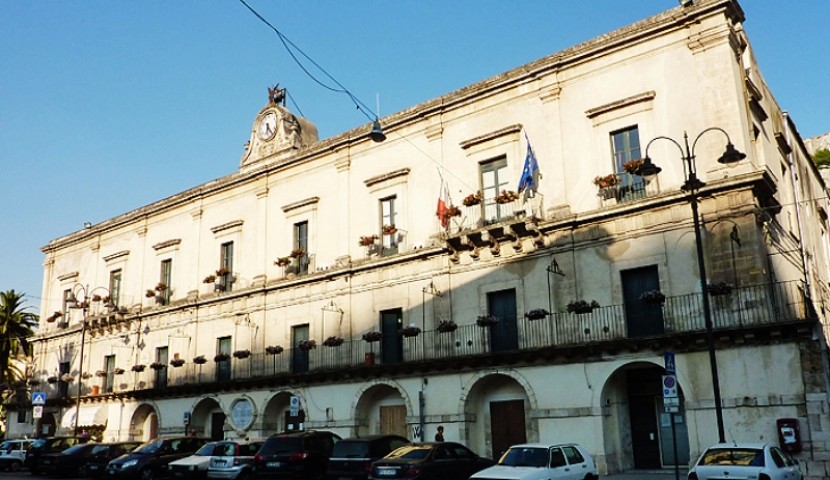 Modica. Approvato il nuovo regolamento per il servizio di trasporto funebre.