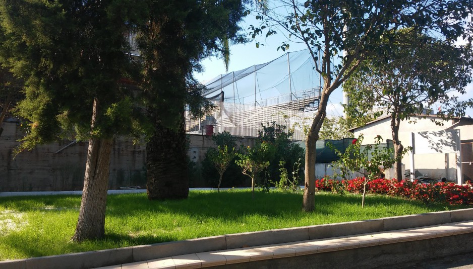 Crotone. Sistemata l’area davanti all’Obitorio.