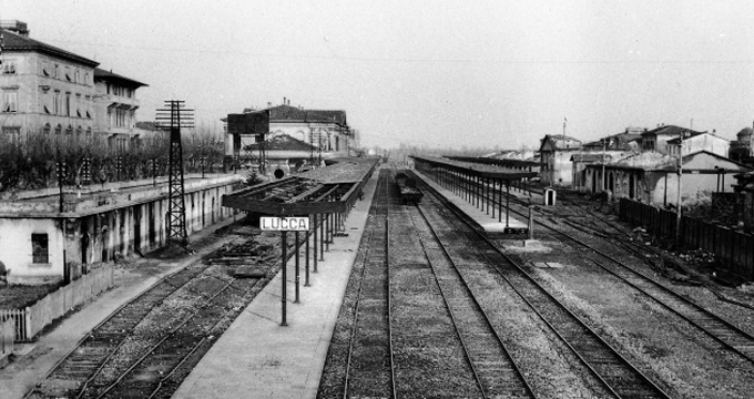 lucca_stazione_1945