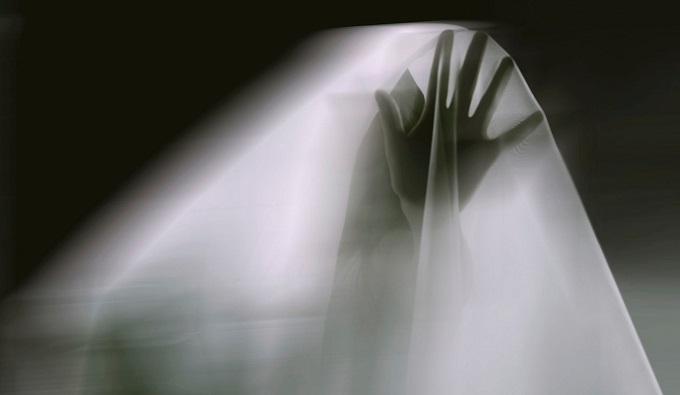 Un buon contorno di cimiteri, fantasmi, morti drammatiche e un pizzico di ambientazione gotica.