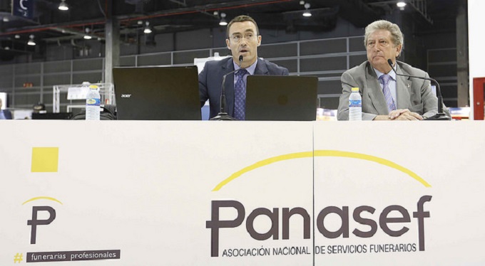 17609872783_dd6d09626f_z