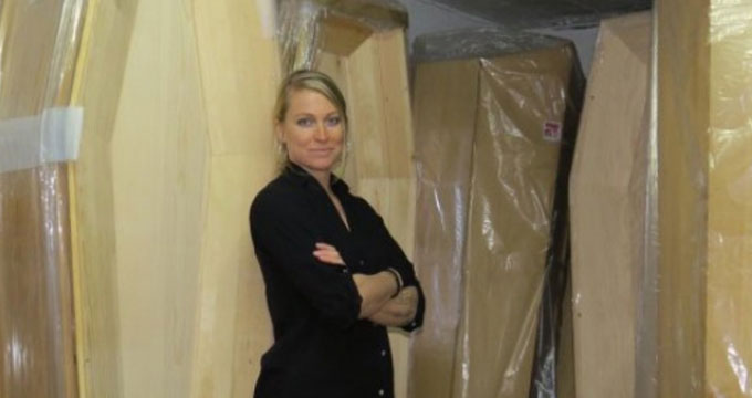 Sarah-Joliat—tgf24 Ticino. Sempre più donne nelle pompe funebri: “I colleghi hanno imparato a sopportarmi”.