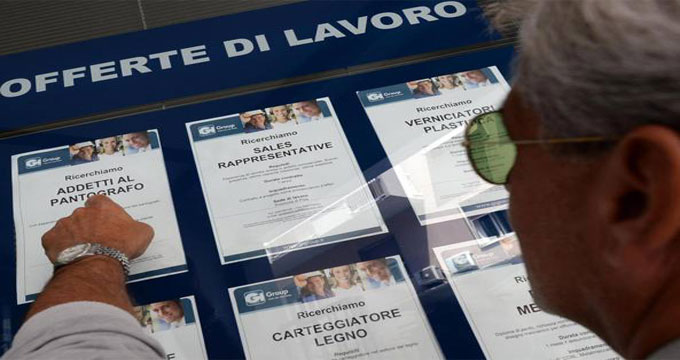 La lettera del trentenne suicida: ci hanno rubato la felicità.