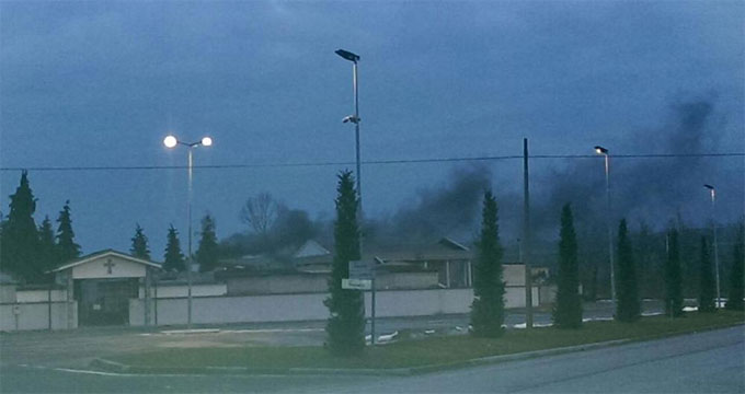 Magliano Alpi. Fumo nero per blackout nel tempio crematorio.