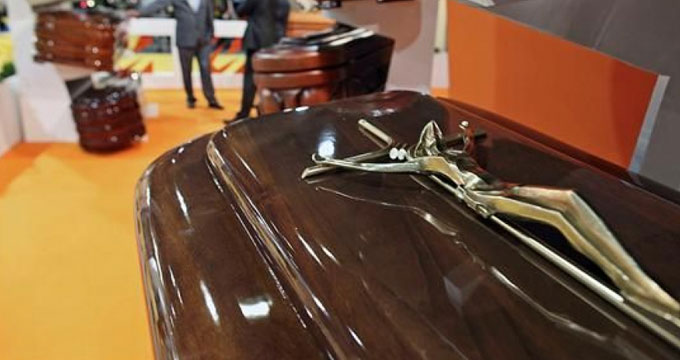 Milano. Alternanza scuola lavoro: lo stage si fa per l’impresa di Pompe Funebri.