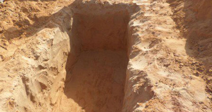 Dalla guerra in Liberia all’esilio in Niger: ora Boby riposa nella tomba di sabbia.