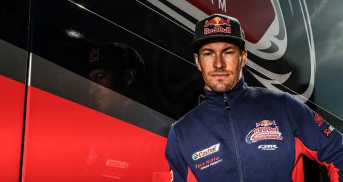 nick-hayden-cmera-ardente