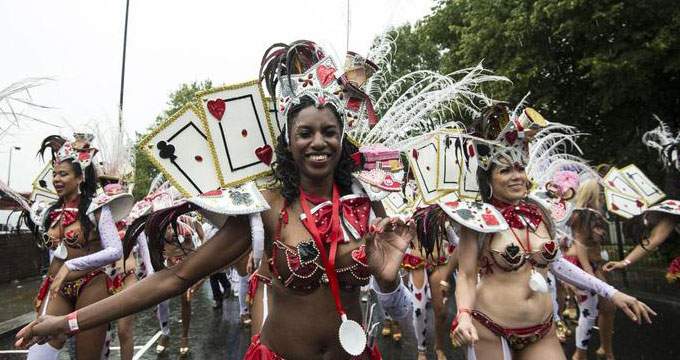 Notting-Hill-ricorda-vittime-Grenfell