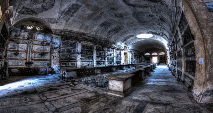 Genova. Boom di cremazioni: cimiteri sempre più poveri e malandati.