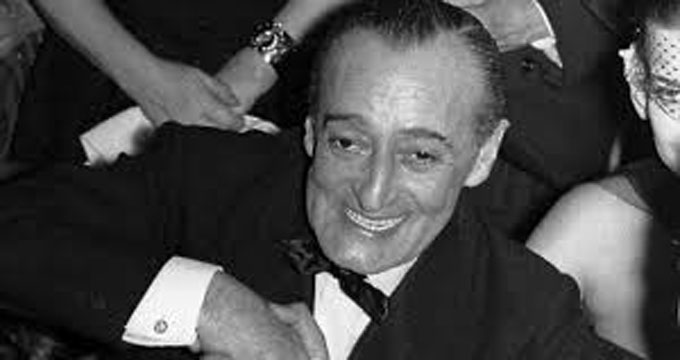 toto Tre funerali per rendere grandioso il giusto omaggio a Totò.