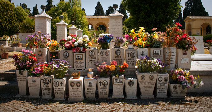 Roma. Cimiteri: per la pulizia di Verano e Flaminio un nuovo bando di gara.