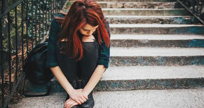 adolescente-triste-lutto