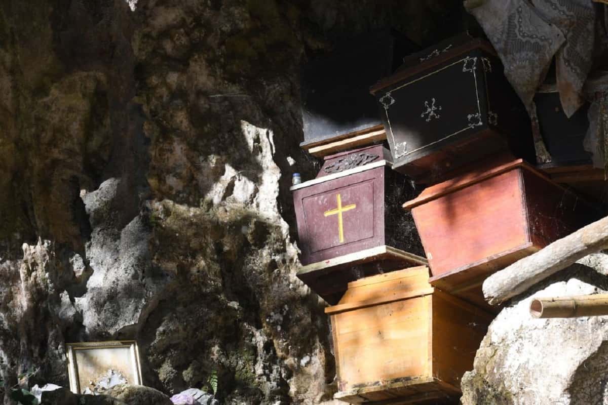 Riesumazione-morti-sulawesi