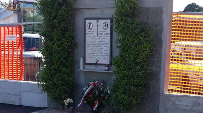 piazzale-velleia-piacenza-lapide