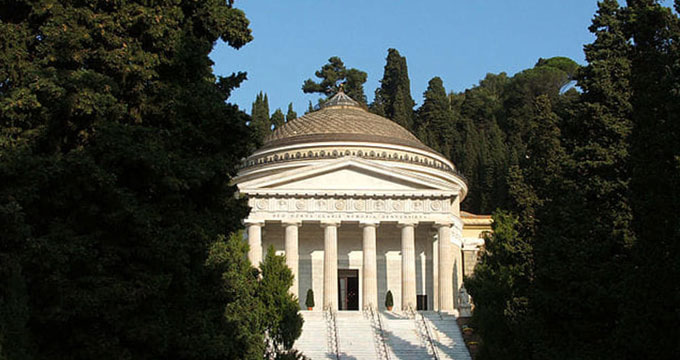 Genova. Staglieno: residenti contro il nuovo forno crematorio.