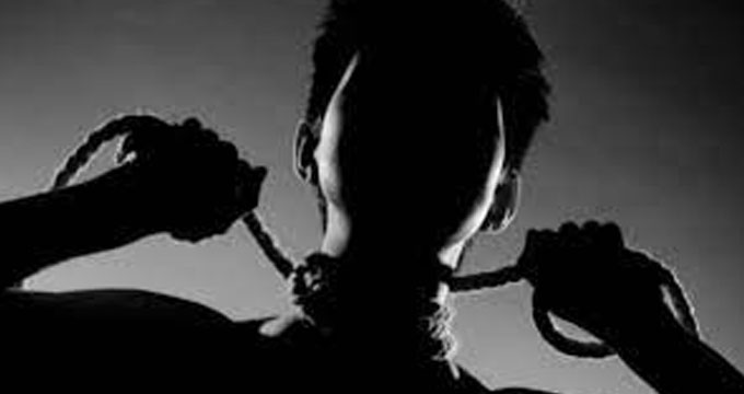 change Blackout challenge: è istigazione al suicidio?