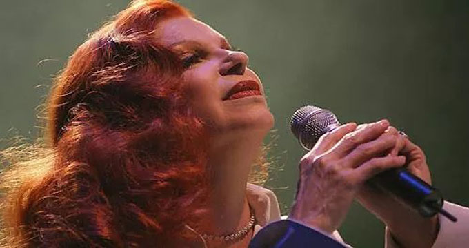 È morta Milva, la “rossa” della musica italiana.