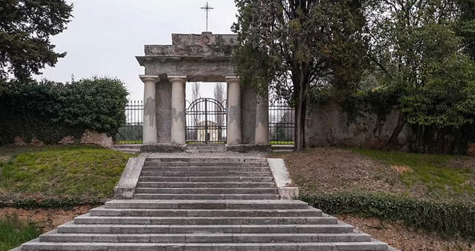 montebelluna Montebelluna. “I nostri concittadini illustri meritano delle tombe più degne”.