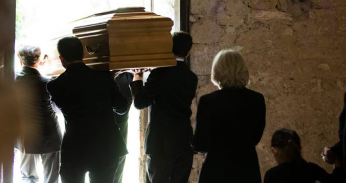 operatori Trentino. Al via i corsi di formazione per lavorare nelle pompe funebri.