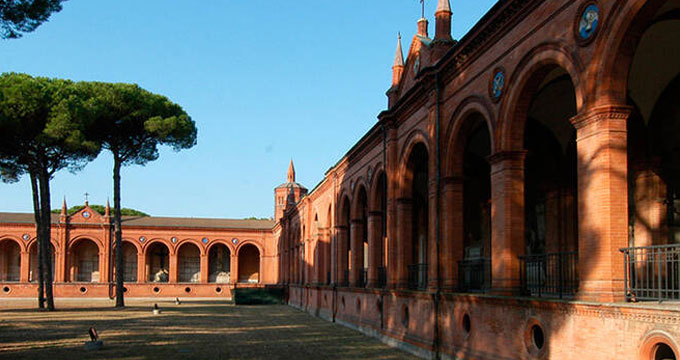 Ravenna. Ossa umane in un bidone al cimitero.