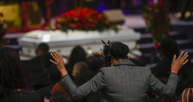 usa Minneapolis. In centinaia ai funerali di Daunte Wright.