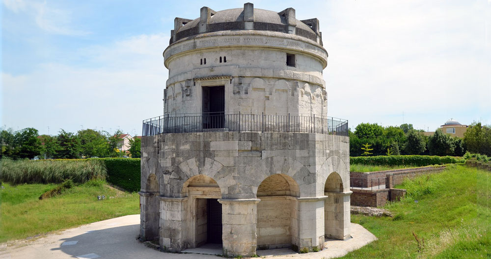 Il Mausoleo: un monumento di memoria eterna.