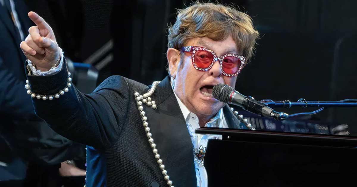 Elton John in lacrime per la paura della morte: “Ho capito di non avere ancora molto tempo”.