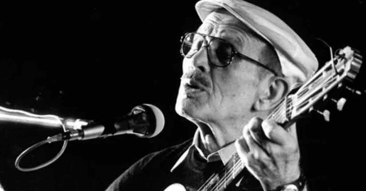 Roberto Murolo 13 marzo 2003. Muore Roberto Murolo, voce della canzone e della cultura musicale napoletana.