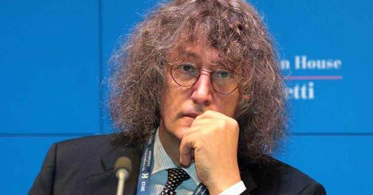 12 aprile 2016. Muore Gianroberto Casaleggio, mente del M5S.