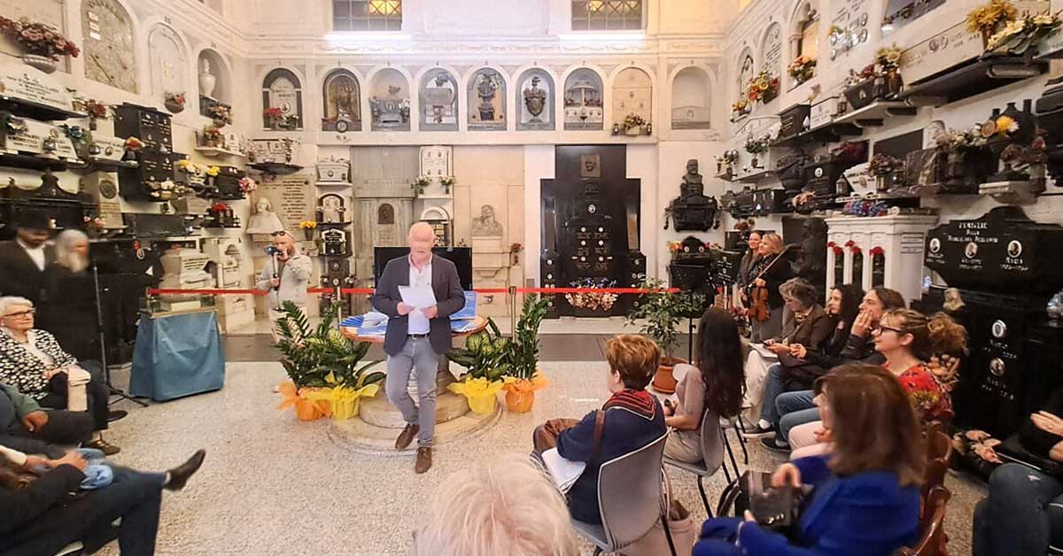 Cremazione, polemica a Genova: “Un secondo forno crematorio rischia di trasformare la città in un hub di salme”.