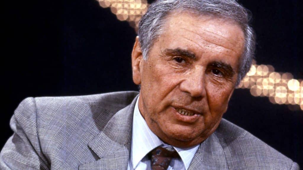 enzo-tortora 1 18 maggio 1988. Addio a Enzo Tortora, voce libera della televisione italiana e vittima della giustizia “sbagliata”.