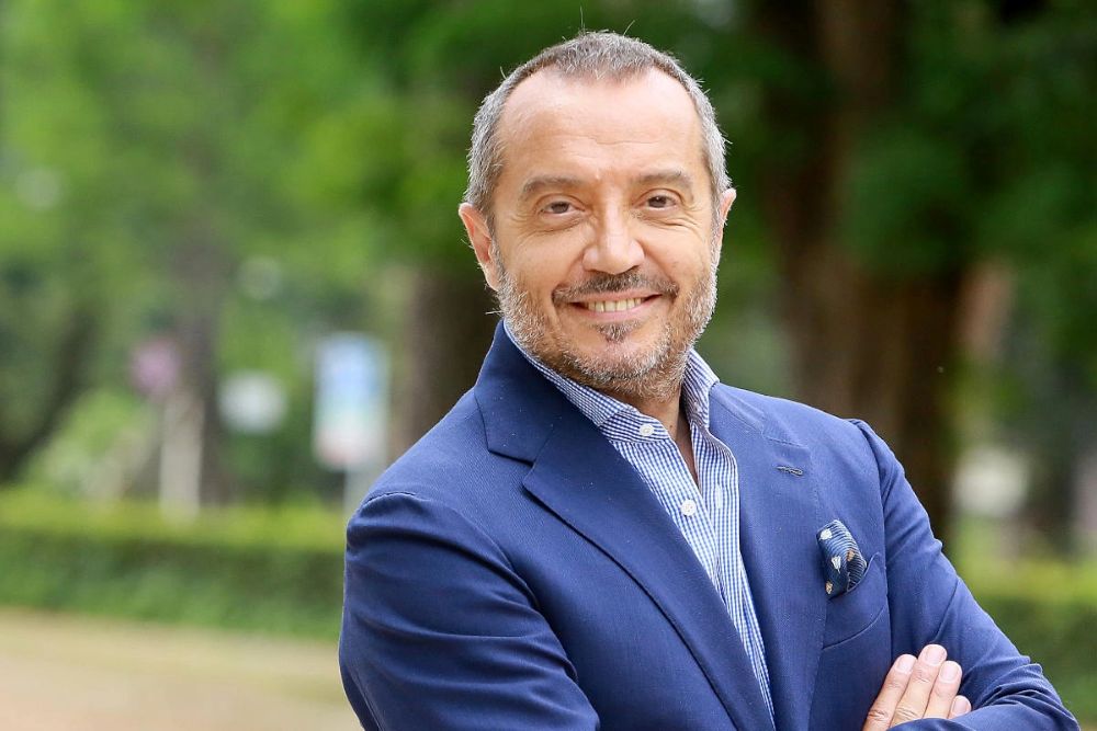 17 maggio 2024. Un anno fa ci lasciava Franco Di Mare, il giornalista che ha raccontato il mondo con coraggio e cuore.