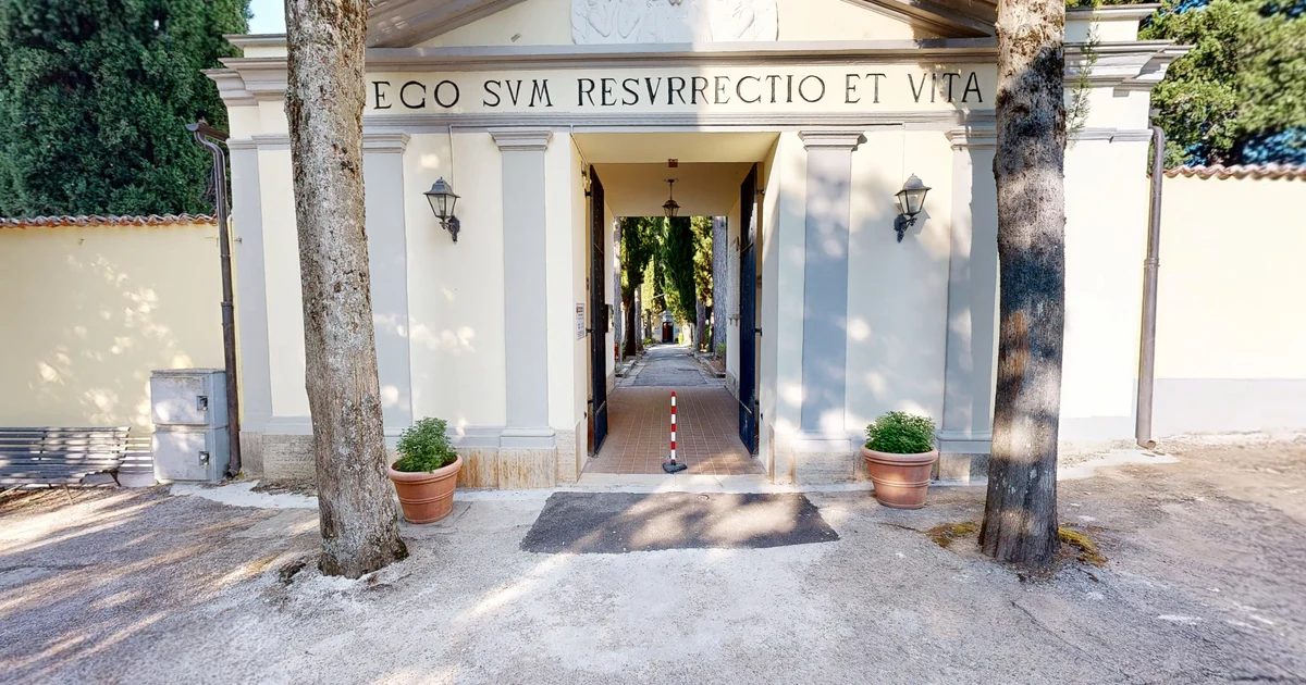 In Basilicata un tour virtuale al cimitero per sentirsi più vicini.