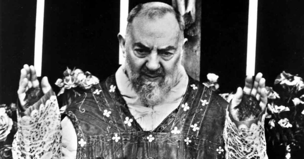 San Pio da Pietrelcina stimmate