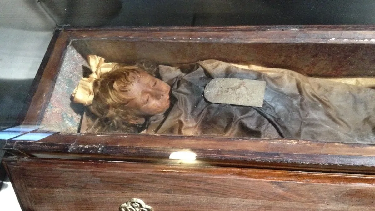 Rosalia, la “Bella Addormentata” delle Catacombe di Palermo.