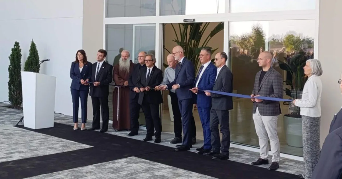 Thiene (VI). La Casa Funeraria Eterea di Cesfav.